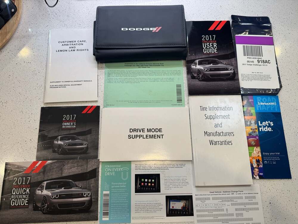 2017 Dodge Challenger Owner's Manual and Literature Set with Case